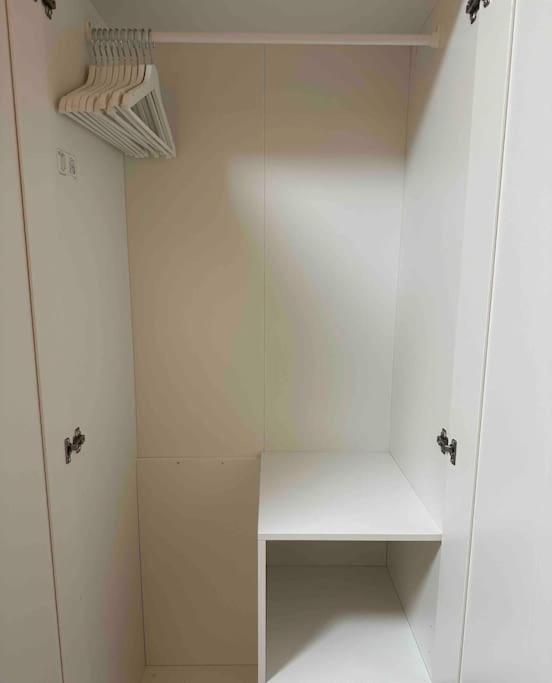 2 Zimmer Apartment Mit Parkplatz Берлин Екстериор снимка