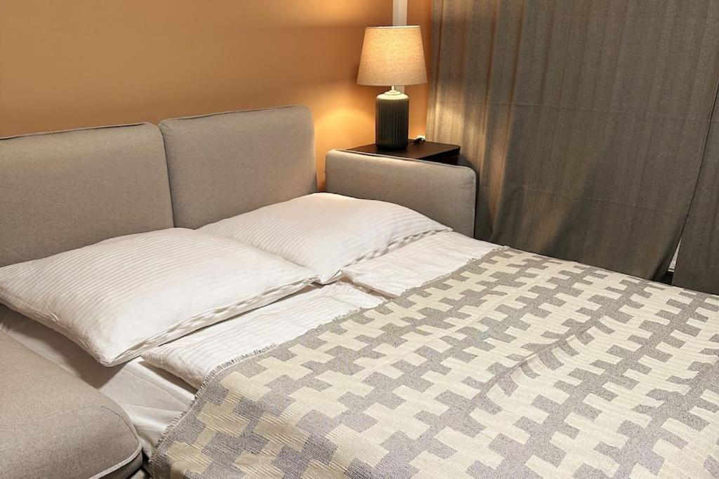 2 Zimmer Apartment Mit Parkplatz Берлин Екстериор снимка